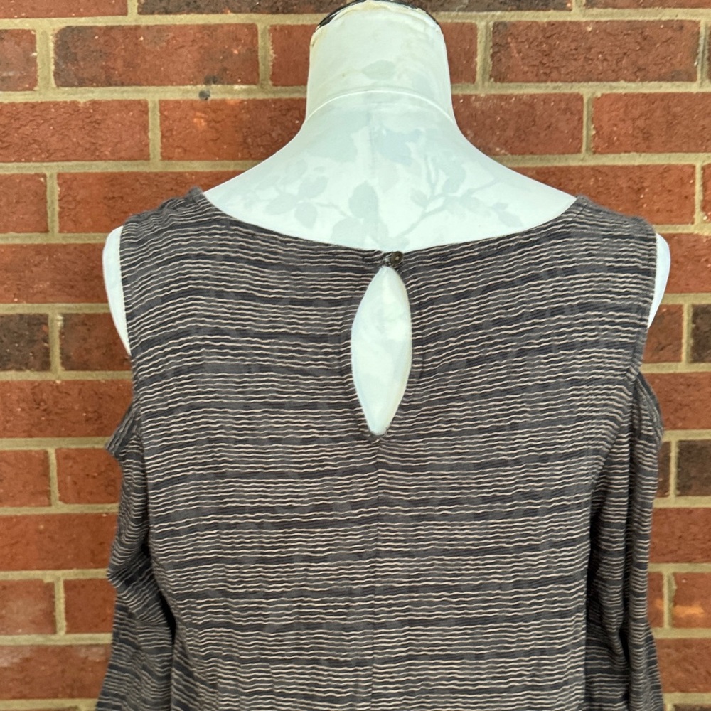 Lucky Brand Black and Gray Cold Shoulder Bell Sleeves Top - Picture 7 of 11